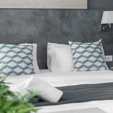 Meliton Inn Hotel & Suites By The Beach Неос-Мармарас Экстерьер фото